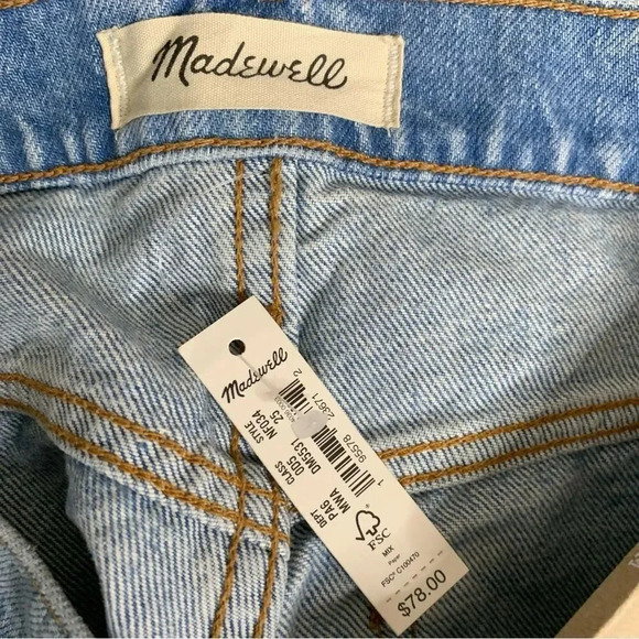 Madewell Relaxed Denim Shorts in Madera Wash: Side-Slit Edition - Picture 8 of 9